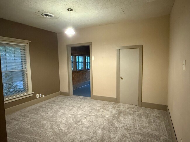 Building Photo - 826 Colorado St