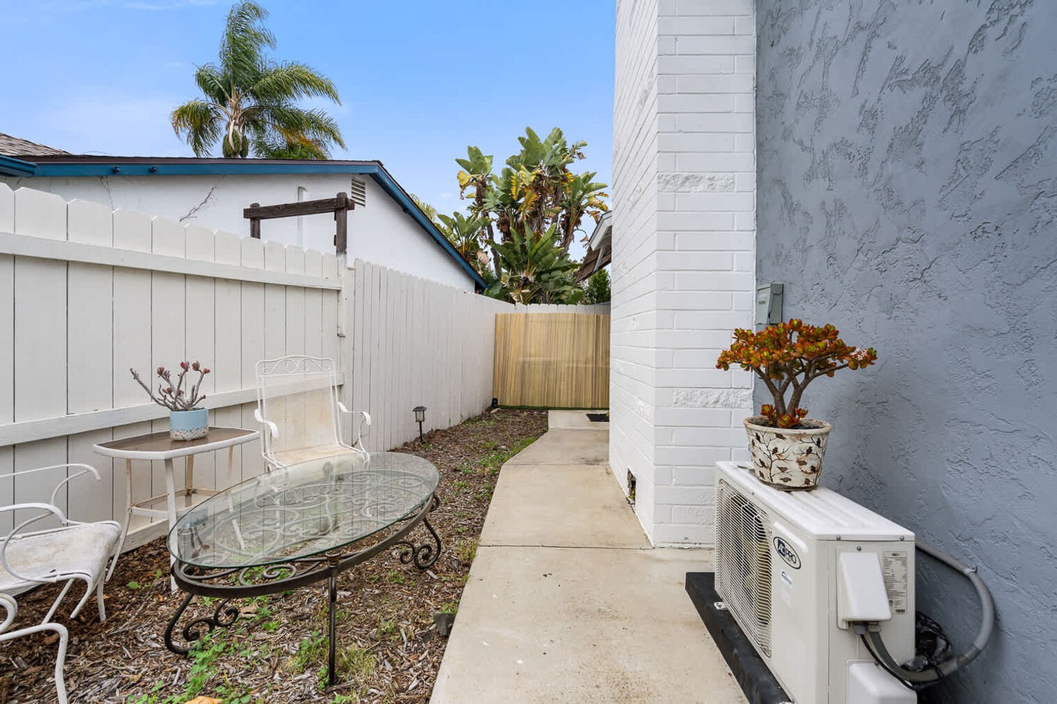 Building Photo - 4166 Cole Way