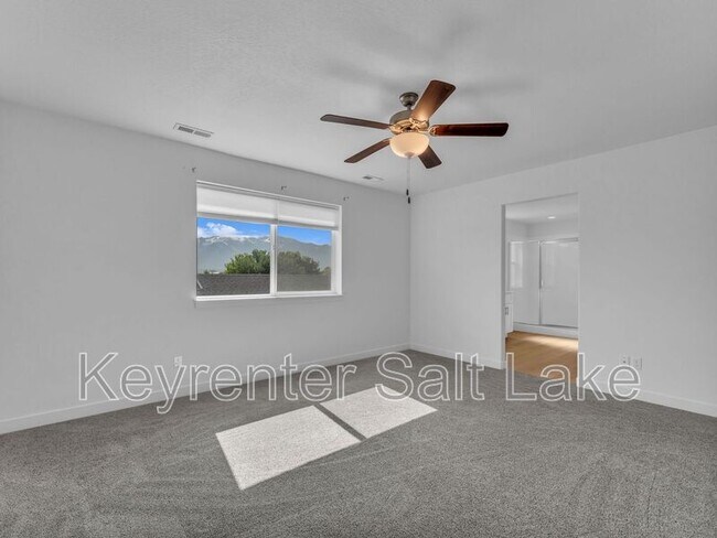 Building Photo - 8729 Park Slope Ln