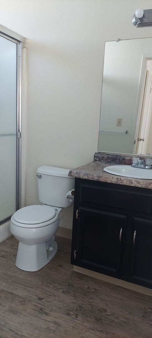 Building Photo - 1040 E Donna Dr