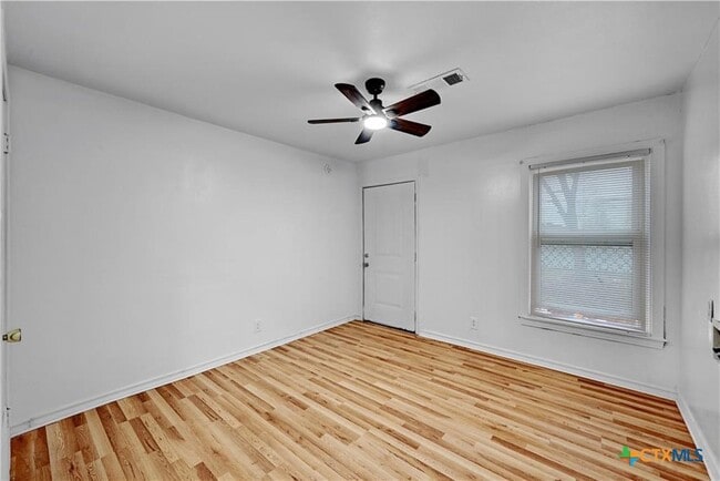 Building Photo - 1204 Toliver St