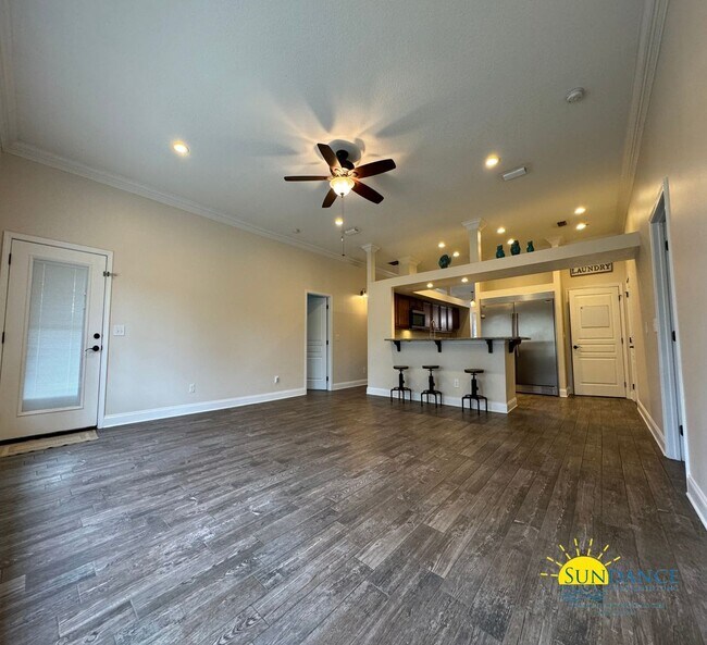 Building Photo - Prime Location: 4 Bedroom Home in Elliot Point Neighborhood, Fort Walton Beach!