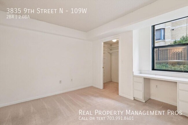 Building Photo - 3835 9th St N