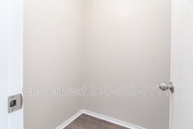 Building Photo - 129 Gatewood Bay