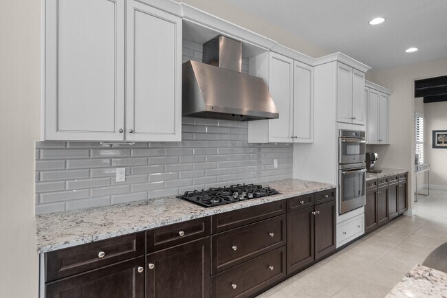 Building Photo - 13371 Machiavelli Way