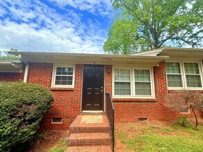 Building Photo - 3432 Washburn Ave