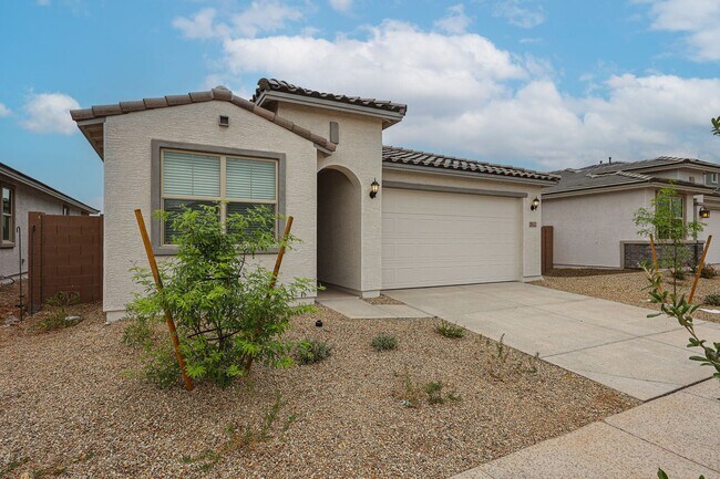 Building Photo - 4 Bedroom in Asante Community