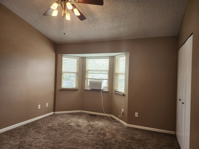 Building Photo - 5537 Denmark Ct