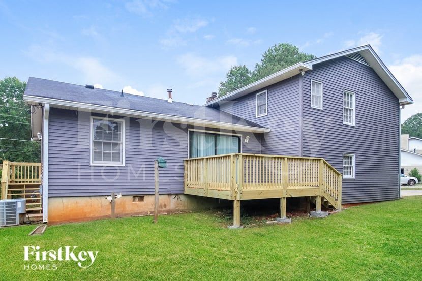 Building Photo - 1739 Killian Hill Rd SW