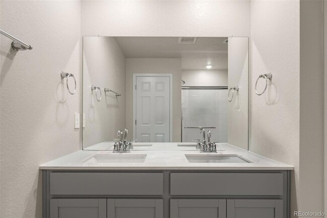 Building Photo - 11437 Splake St