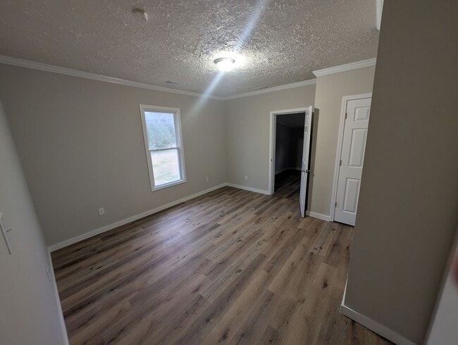Building Photo - 222 Lenoir Ave