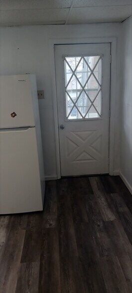 Building Photo - 713 Jackson St