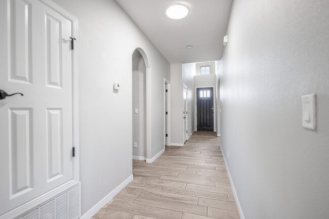 Building Photo - 3135 Red Creek