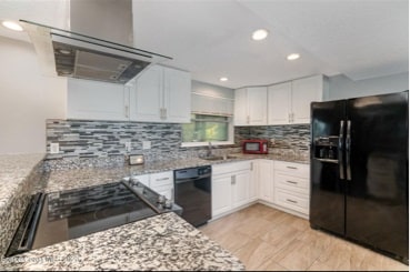 Building Photo - 942 Chace Ln NE