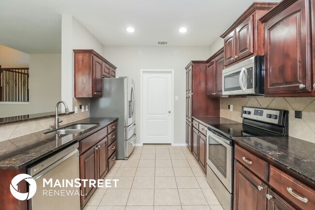 Building Photo - 8249 Summerview Ct