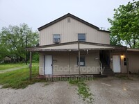 Building Photo - 821 N Highland Ave