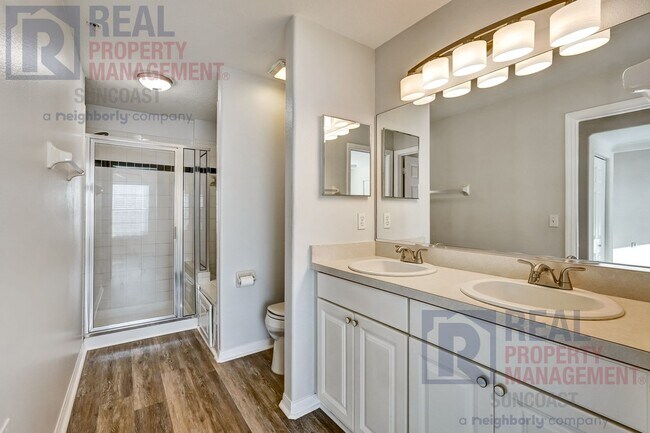 Building Photo - 4220 Players Pl