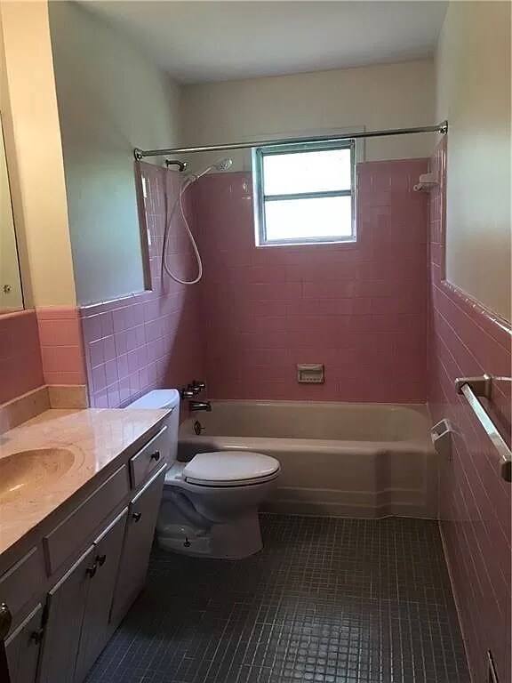 Building Photo - Room in House on Flagler Cir