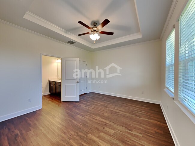 Building Photo - 2105 Saffron Walden Dr