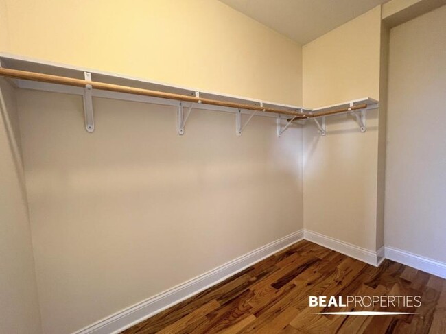 Building Photo - 0 bedroom in CHICAGO IL 60614