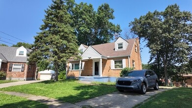 Building Photo - 3390 Gayheart Ct