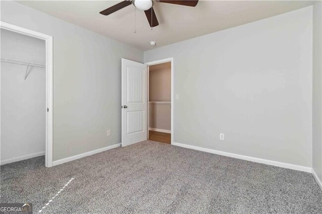 Building Photo - 100 Heritage Club Cir