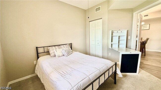 Building Photo - 6481 Aragon Way