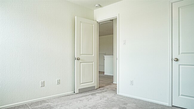 Building Photo - 3358 Avary River Ln