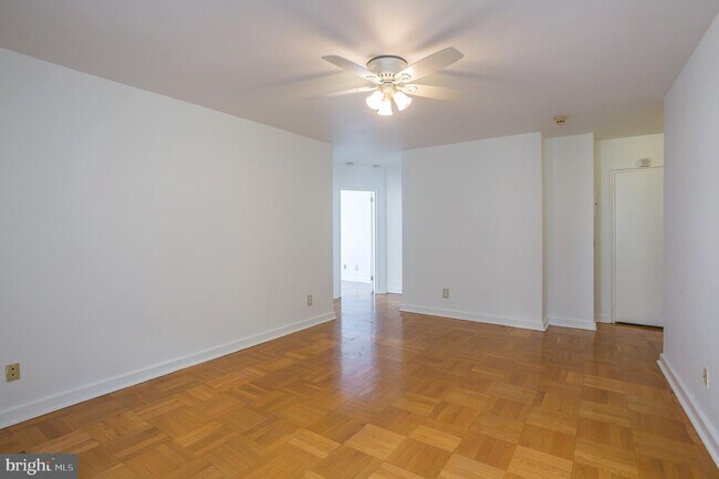 Building Photo - 2601 Pennsylvania Ave