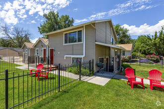Building Photo - 3801 W Grover St