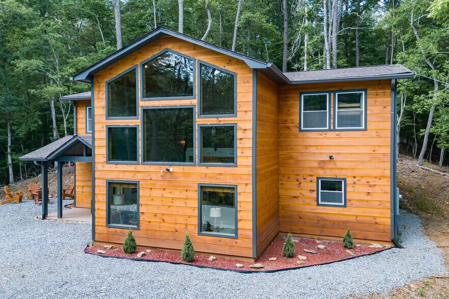 Building Photo - 43 Medina Ct