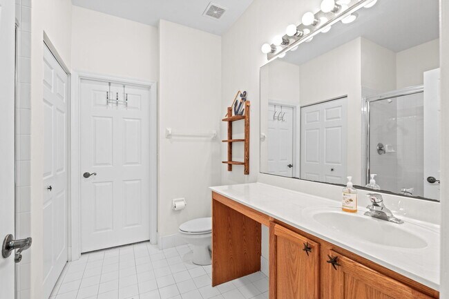 Building Photo - 117 Lighthouse Cir