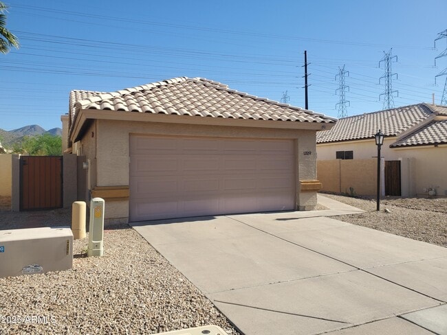 Building Photo - 12059 N 110th St