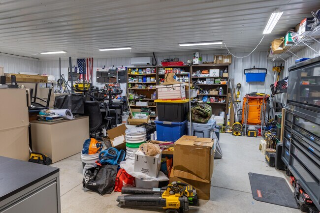 Building Photo - 314 N 2nd St