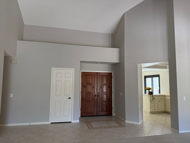Building Photo - 12626 Alcacer Del Sol