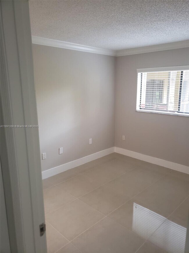 Building Photo - 8415 SW 107th Ave