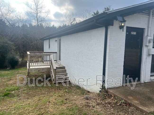 Building Photo - 2572 Sowell Mill Pike