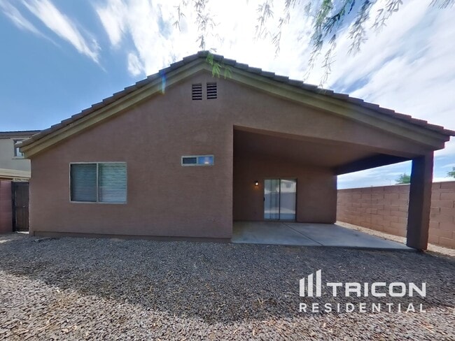 Building Photo - 3426 W Wayland Dr