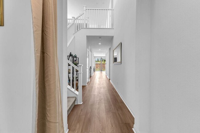 Building Photo - Spacious 5-Bedroom Home in Spencer’s Crossing – Murrieta - 6 Month - 1 Year or Lease To Own!