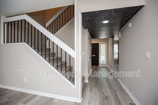 Building Photo - 2525 Norris Rd