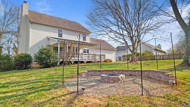 Building Photo - *RESERVED - Contact Us to Submit A Backup App!* Fully Renovated 4BR/2.5BA Gem in Sought-After Ben...