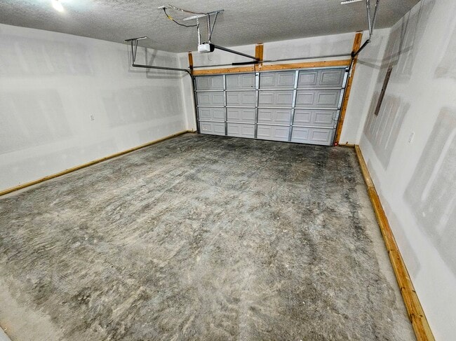 Building Photo - 1003 Waynoka Dr