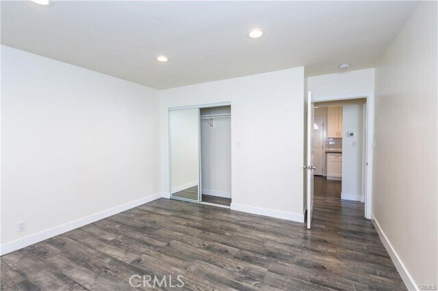 Building Photo - 716 W Glenoaks Blvd