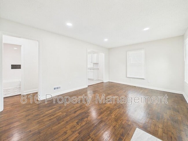Building Photo - 8404 E 47th Terrace