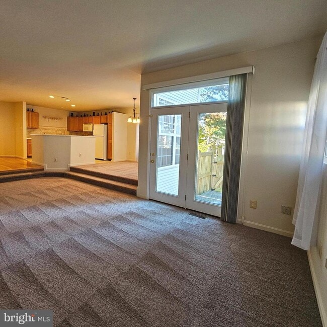 Building Photo - 13120 Misty Glen Ln