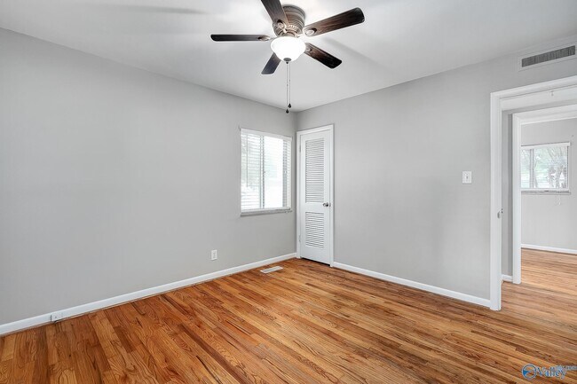 Building Photo - 2906 Morgan St SW