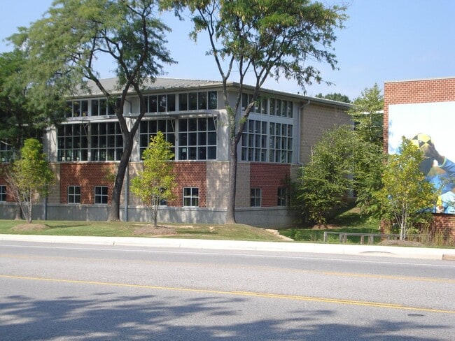 Building Photo - 1st Floor Condo in Annapolis! 1 Bed 1 Bath in North Green