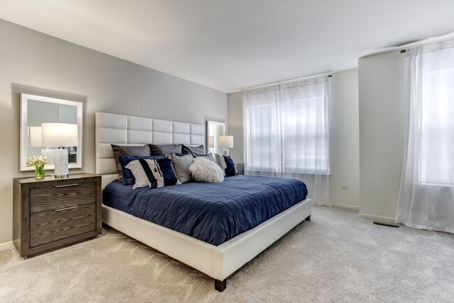 Building Photo - 406 Mozart Ct