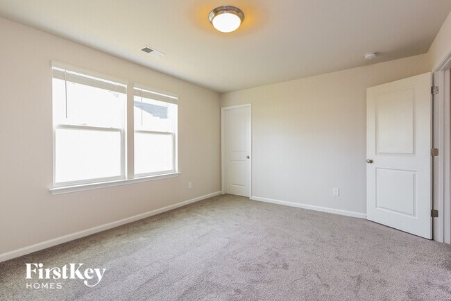 Building Photo - 628 Okame Ct