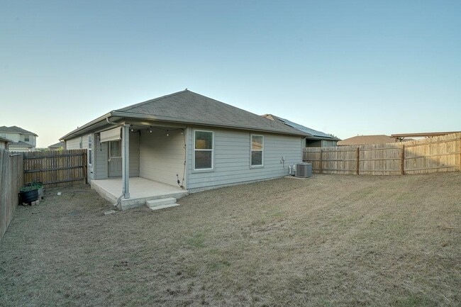 Building Photo - 403 Pentire Way